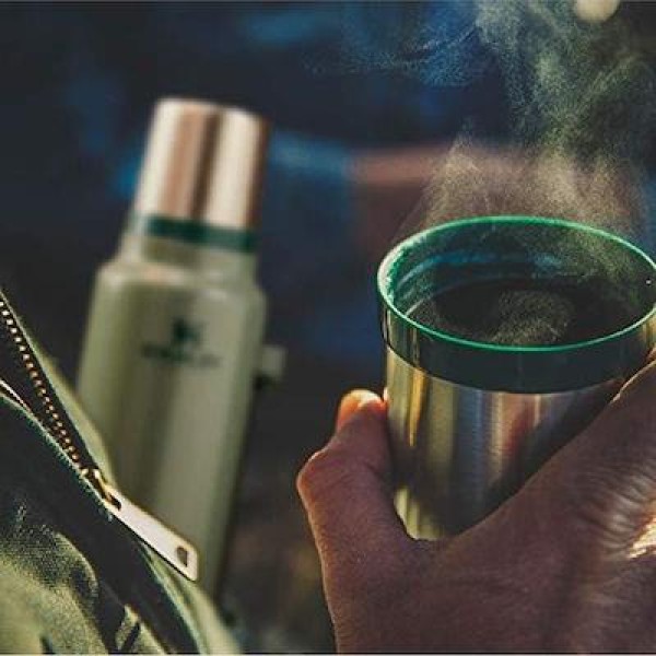 Stanley The Legendary Classic Bottle Παγούρι Θερμός Ανοξείδωτο BPA Free 1,4lt Hammertone Green ΑΞΕΣΟΥΑΡ Stanley The Legendary Classic Bottle Παγούρι Θερμός Ανοξείδωτο BPA Free 1,4lt Hammertone Green ΑΞΕΣΟΥΑΡ