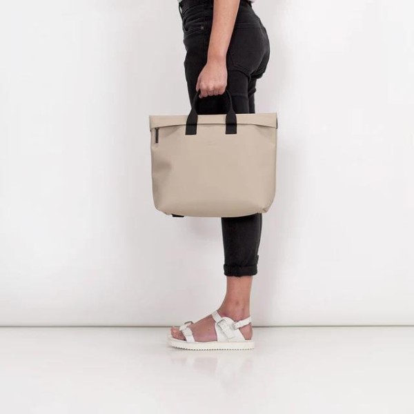 Σακίδιο Ucon Acrobatics Eliza Bag 102410LI53126 Sand Σακίδιο Ucon Acrobatics Eliza Bag 102410LI53126 Sand