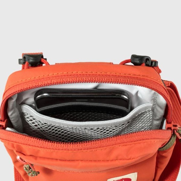 Τσαντάκι Ώμου Fjallraven High Coast Pocket 23226-623 Mountain Green ΤΣΑΝΤΕΣ & ΠΟΡΤΟΦΟΛΙΑ