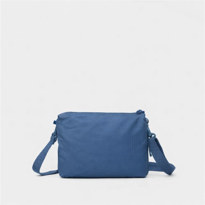 Τσαντάκι Ώμου Mandarina Duck Revival 2.0 Foldable Triple Pochette P10OXT01-22Q Vintage Indigo Τσαντάκι Ώμου Mandarina Duck Revival 2.0 Foldable Triple Pochette P10OXT01-22Q Vintage Indigo