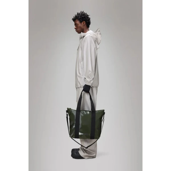 Τσάντα Rains Tote Bag Mini 14160-127 Swamp Τσάντα Rains Tote Bag Mini 14160-127 Swamp