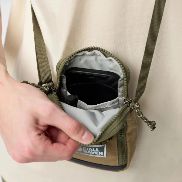 Τσαντάκι Ώμου Fjallraven Vardag Pocket Small 23200338-620-221 Green-Clay