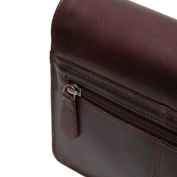 Τσάντα Ώμου Δερμάτινη The Chesterfield Brand Lucca C48.127001 Brown ΤΣΑΝΤΕΣ & ΠΟΡΤΟΦΟΛΙΑ