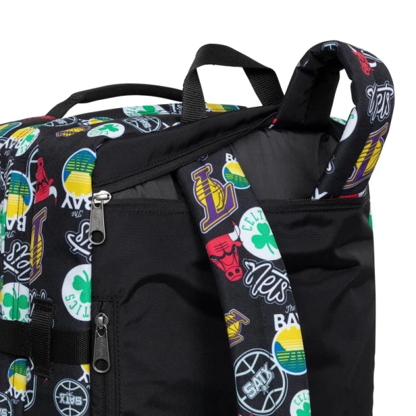 Σακίδιο πλάτης- καμπίνας Eastpak Travelpack EK0A5BBR5Z6 NBA Team Pattern